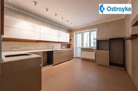 3-кімнатна квартира, 118 м², вул. Анни Ахматової, 13г, Київ