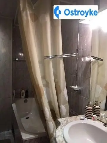 Продаж 2-кімнатної квартири, 60 м², Полтава — фото 2
