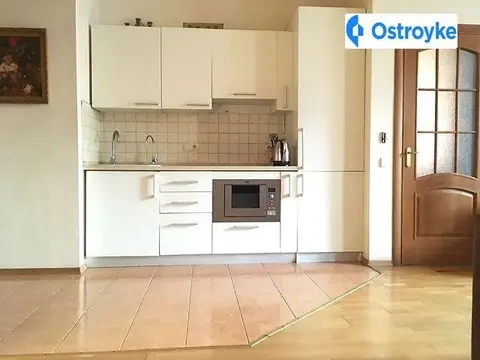 2-кімнатна квартира, 75 м², вул. Драгоманова, 6А, Київ
