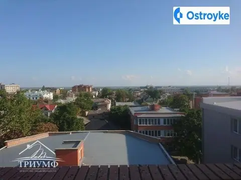 4-комнатная квартира, 250 м², вул. Советська, Херсон