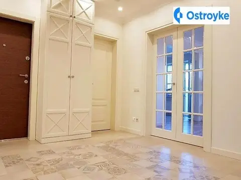 3-кімнатна квартира, 112 м², пл. Харківська, 56, Київ