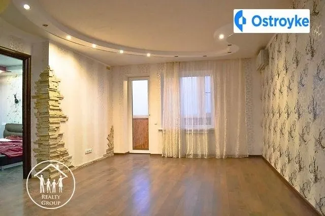 Продаж 4-кімнатної квартири, 109 м², Херсон — фото 1