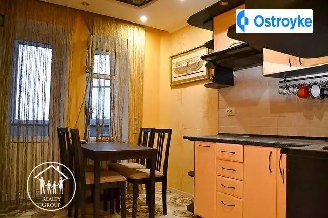 Продаж 4-кімнатної квартири, 109 м², Херсон — фото 4