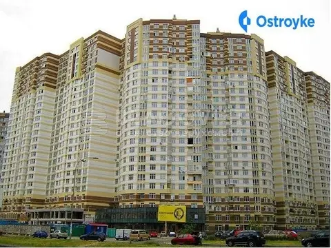 1-кімнатна квартира, 43 м², вул. Анни Ахматової, 22, Київ