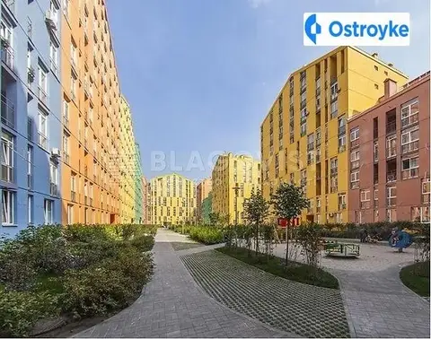 4-кімнатна квартира, 98 м², вул. Регенераторна, 4, Київ