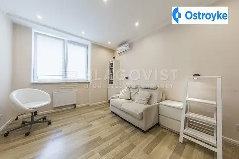2-кімнатна квартира, 100 м², вул. Олени Пчілки, 8, Київ