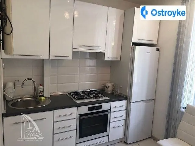 2-кімнатна квартира, 50 м², просп. Маяковського, Запоріжжя — фото 1