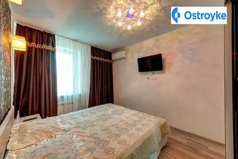 2-кімнатна квартира, 90 м², наб. Дніпровська, 19, Київ