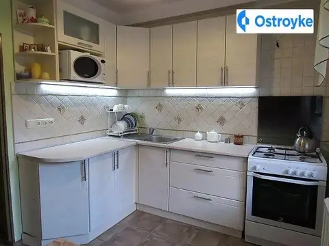 1-кімнатна квартира, 32 м², вул. Мілютенка, 7, Київ
