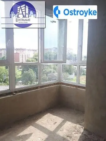 Продаж 2-кімнатної квартири, 70 м², Чернівці — фото 2