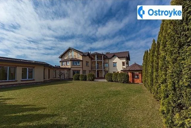 Продаж будинку, 912 м², Обухів — фото 1