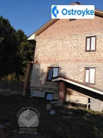 Продаж будинку, 240 м², Полтава — фото 1