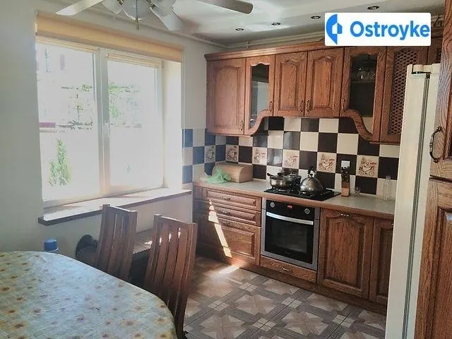 Продаж будинку, 95 м², Городок — фото 1