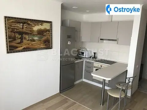 2-кімнатна квартира, 62 м², вул. Комбінатна, 25, Київ