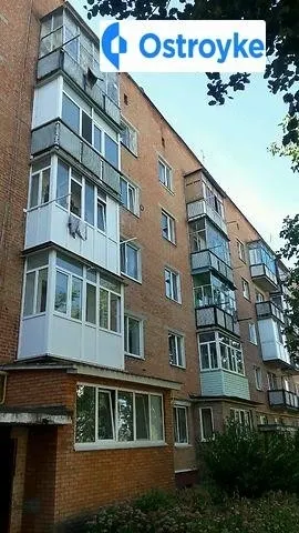 Продаж 2-кімнатної квартири, 53 м², Лубни — фото 1