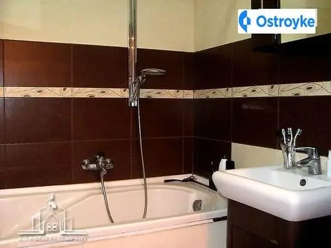 3-комнатная квартира, 66 м², просп. Юності, Винница