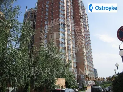 Коновальця Євгена Щорса 32г
