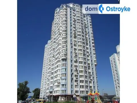 Дніпровська наб. 26