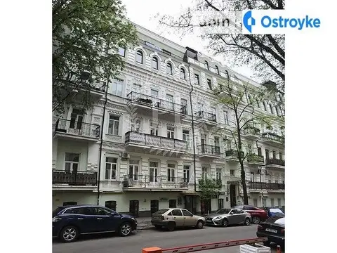 Десятинна 13