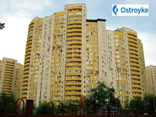 Дніпровська наб. 19а — фото 1