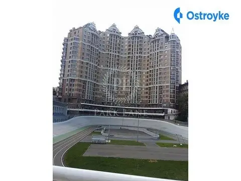 Хмельницького Богдана 58а