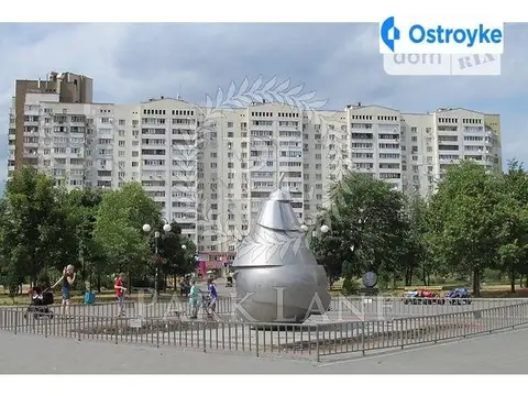 Драгоманова 44а