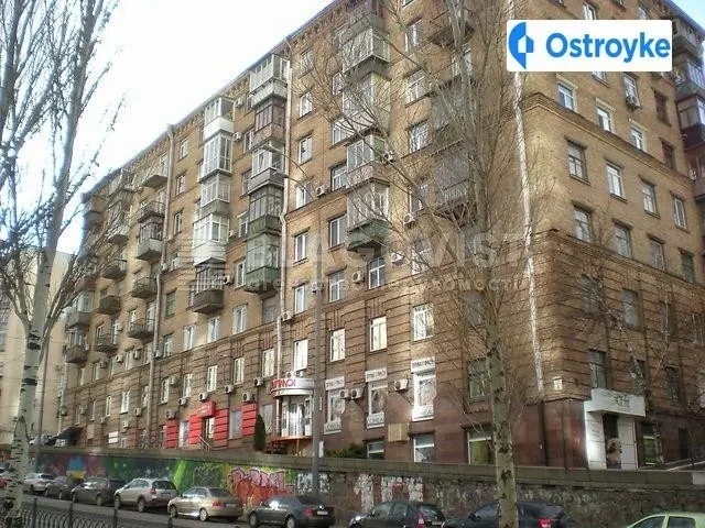 Лесі Українки бул. 8 — фото 1