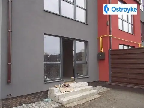 3-кімнатна квартира, 166 м², вул. Яблунева, Київ
