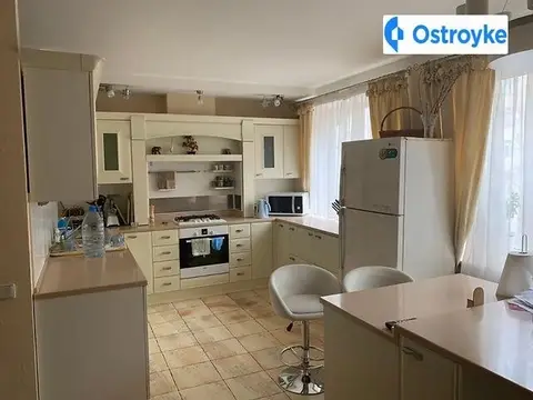 3-комнатная квартира, 100 м², вул. Білоруська, 21, Киев