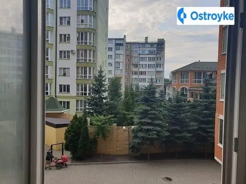 3-комнатная квартира, 76 м², вул. Текстильщиков, 8а, Черновцы