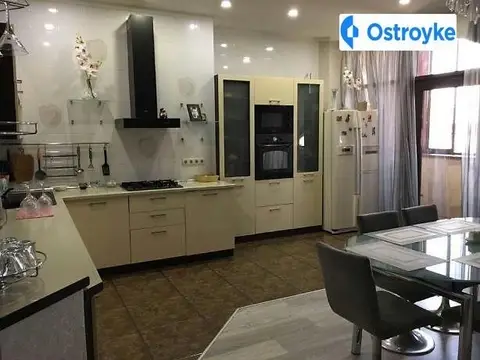 6-кімнатна квартира, 225 м², вул. Ромена Роллана, Харків