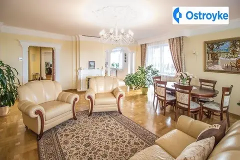 3-кімнатна квартира, 126 м², вул. Срібнокільська, 12, Київ