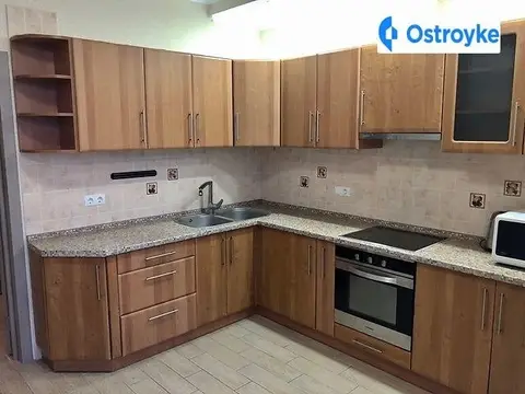 2-кімнатна квартира, 69 м², вул. Драгоманова, 2б, Київ