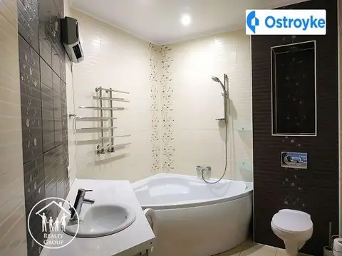 Продажа 2-комнатной квартиры, 56 м², Херсон