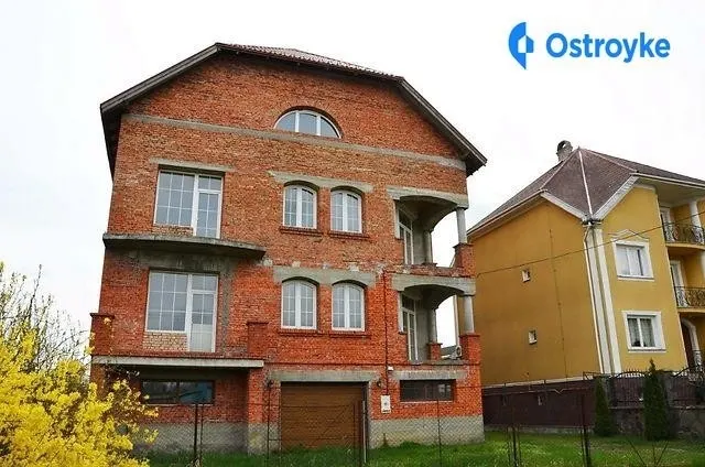 Продаж будинку, 600 м², Ужгород — фото 1