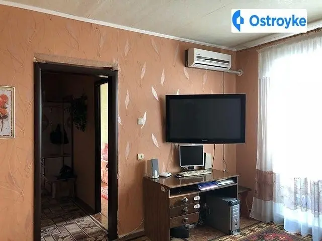 Продаж 2-кімнатної квартири, 54 м², Чугуїв — фото 2