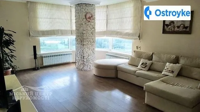 Продаж 2-кімнатної квартири, 72 м², Полтава — фото 1