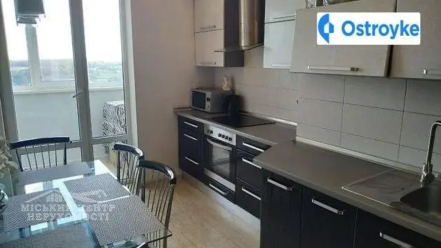 Продаж 2-кімнатної квартири, 72 м², Полтава — фото 3