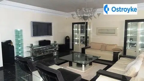 4-комнатная квартира, 240 м², вул. Старонаводницька, 13, Киев