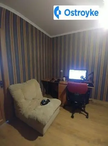 3-кімнатна квартира, 72 м², вул. Ревуцького, 7, Київ