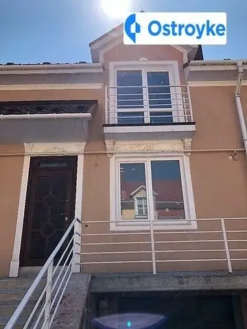 3-кімнатна будинок, 160 м², вул. Липова, 2, Тернопіль