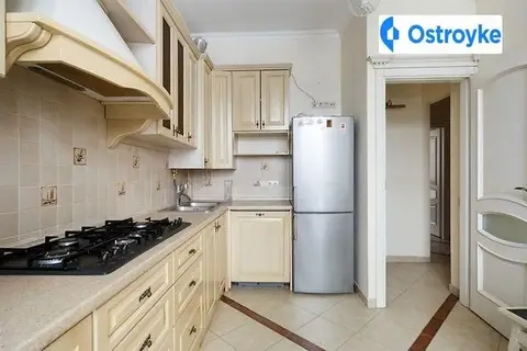 3-кімнатна квартира, 70 м², вул. Зелена, Львів