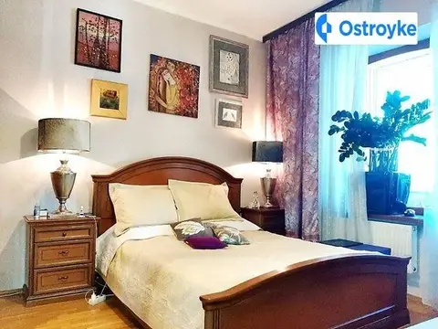3-комнатная квартира, 112 м², вул. Драгомирова, 4, Киев