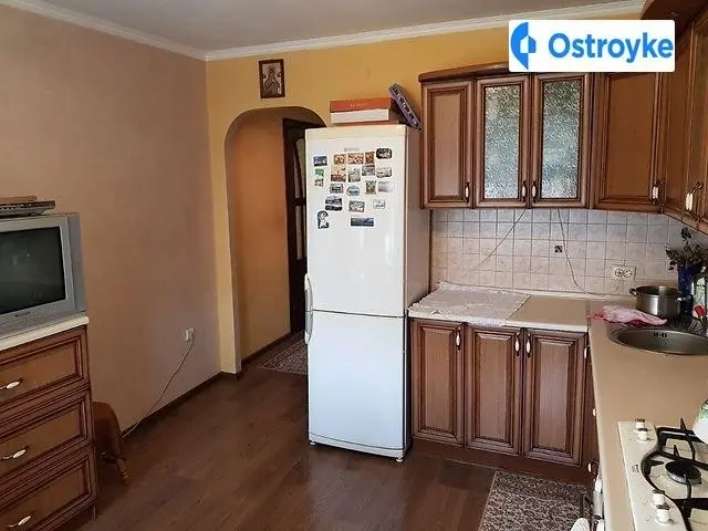 Продажа 2-комнатной квартиры, 73 м², Каменка-Бугская — фото 2