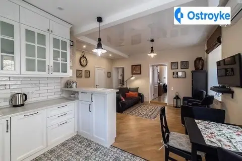 3-комнатная квартира, 77 м², вул. Лисенка, 3, Киев