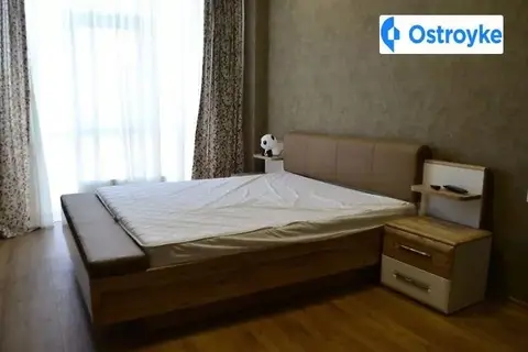 2-комнатная квартира, 72 м², пл. Соломʼянська, 15а, Киев
