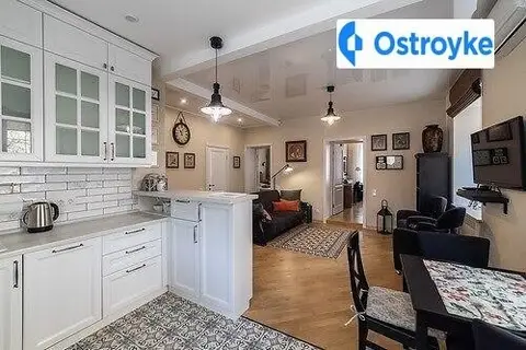 3-комнатная квартира, 70 м², вул. Лисенка, Киев