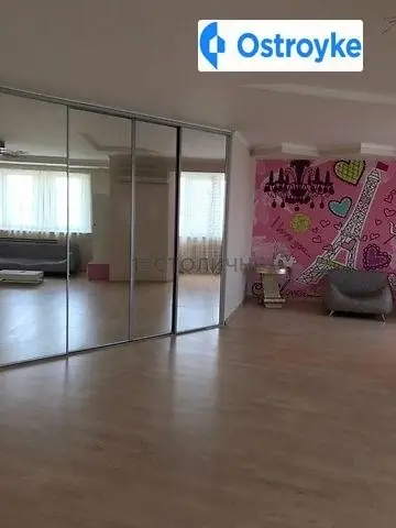 6-комнатная квартира, 332 м², вул. Клінічна, Киев