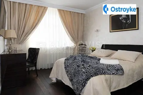 3-кімнатна квартира, 106 м², вул. Саперне Поле, 12, Київ