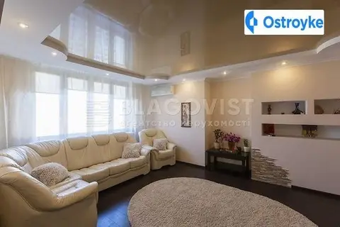 3-кімнатна квартира, 110 м², вул. Срібнокільська, 1, Київ